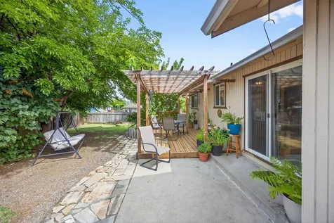 589 Clearview Way Eagle Point OR 97524