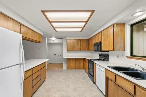 2931 Aldersgate Road Medford OR 97504