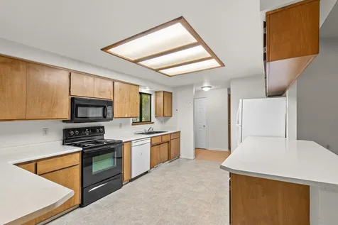 2931 Aldersgate Road Medford OR 97504