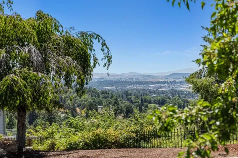 1781 Quail Ridge Drive Klamath Falls OR 97601