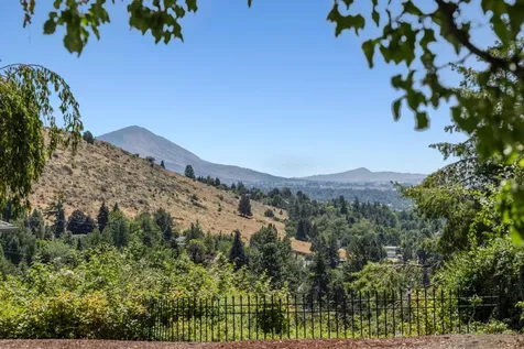 1781 Quail Ridge Drive Klamath Falls OR 97601