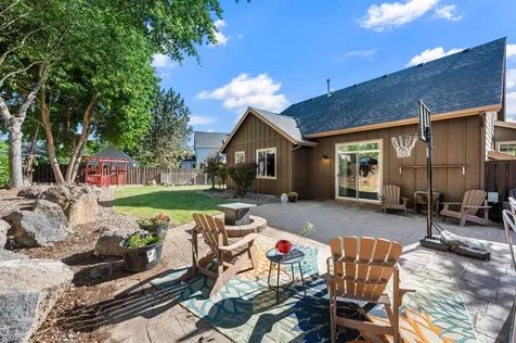 2910 NW Canyon Drive Redmond OR 97756