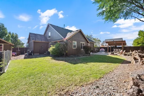 2910 NW Canyon Drive Redmond OR 97756