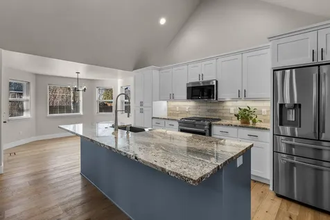 2335 NW 21st Court Redmond OR 97756