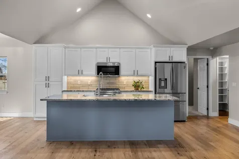 2335 NW 21st Court Redmond OR 97756