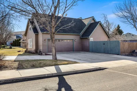 2335 NW 21st Court Redmond OR 97756