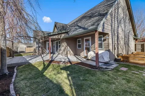 2335 NW 21st Court Redmond OR 97756