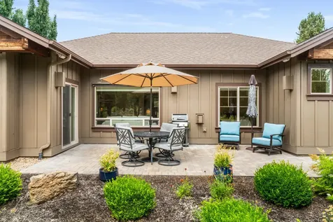 205 Vista Rim Drive Redmond OR 97756