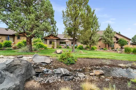 205 Vista Rim Drive Redmond OR 97756