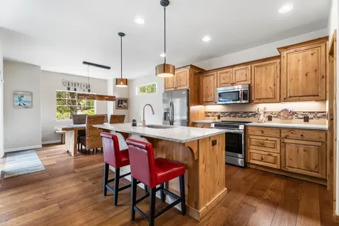 205 Vista Rim Drive Redmond OR 97756