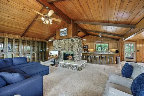 1065 S Shasta Avenue Eagle Point OR 97524