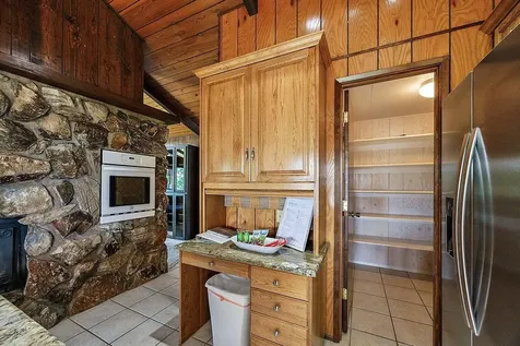 1065 S Shasta Avenue Eagle Point OR 97524