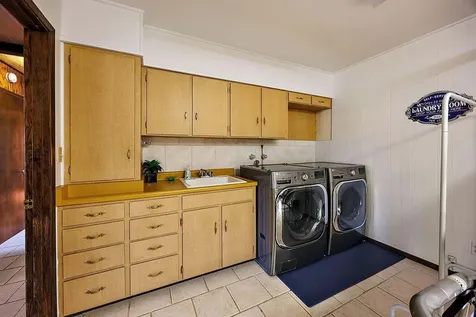 1065 S Shasta Avenue Eagle Point OR 97524