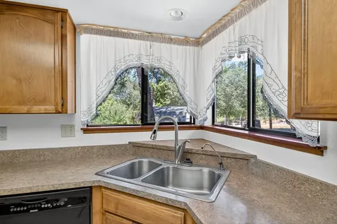 230 Blackwell Drive Grants Pass OR 97527