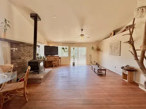 467 Draper Valley Road Selma OR 97538