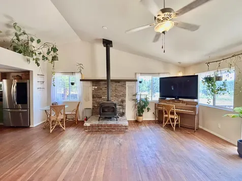 467 Draper Valley Road Selma OR 97538