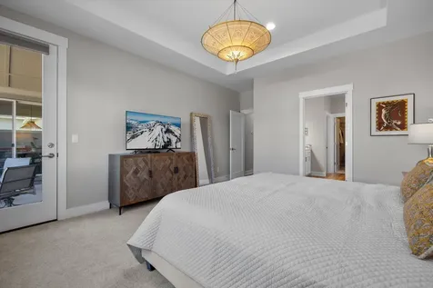 3755 NE Oakside Loop Bend OR 97701