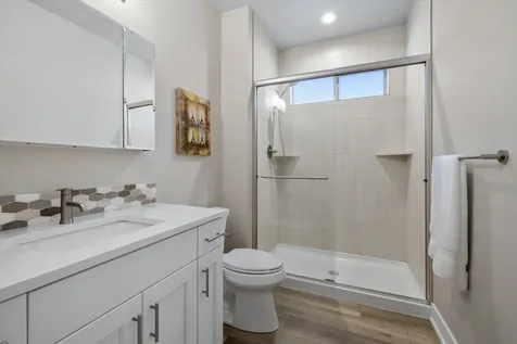 3755 NE Oakside Loop Bend OR 97701