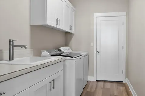3755 NE Oakside Loop Bend OR 97701
