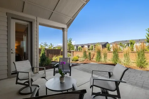 3755 NE Oakside Loop Bend OR 97701