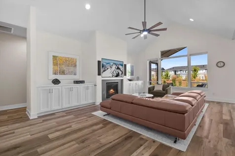 3755 NE Oakside Loop Bend OR 97701