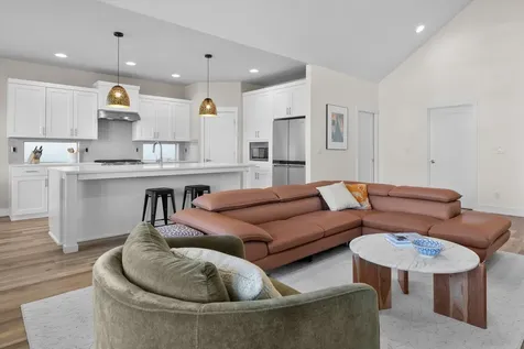 3755 NE Oakside Loop Bend OR 97701