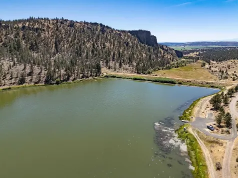NE Tl 700 Irvine Avenue Prineville OR 97754