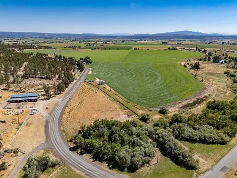 NE Tl 700 Irvine Avenue Prineville OR 97754