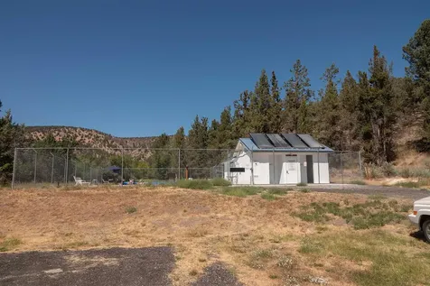 NE Tl 700 Irvine Avenue Prineville OR 97754