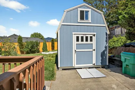 1346 Sunny Slope Drive Grants Pass OR 97527