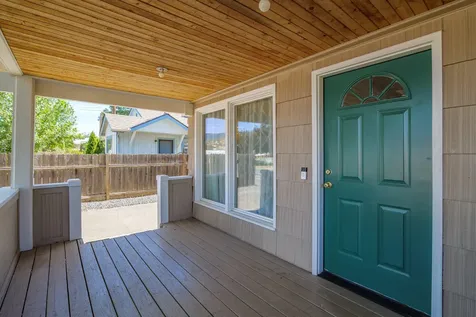 931 SE M Street Grants Pass OR 97526