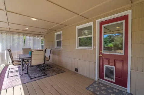 931 SE M Street Grants Pass OR 97526