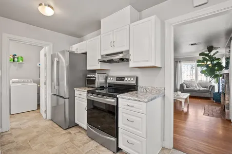 931 SE M Street Grants Pass OR 97526