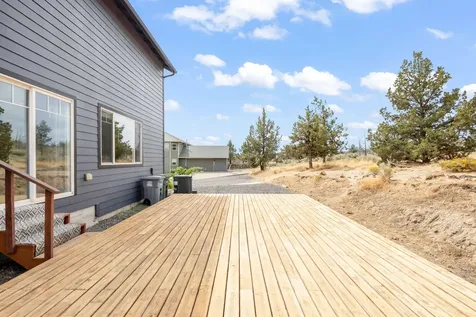 558 SW Cedar Hill Drive Madras OR 97741
