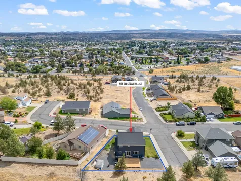 558 SW Cedar Hill Drive Madras OR 97741