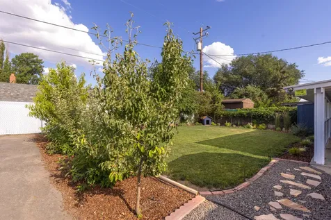 1121 Washburn Way Klamath Falls OR 97603