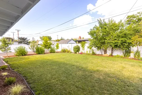 1121 Washburn Way Klamath Falls OR 97603