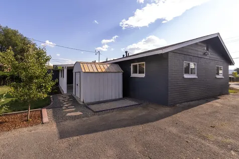1121 Washburn Way Klamath Falls OR 97603