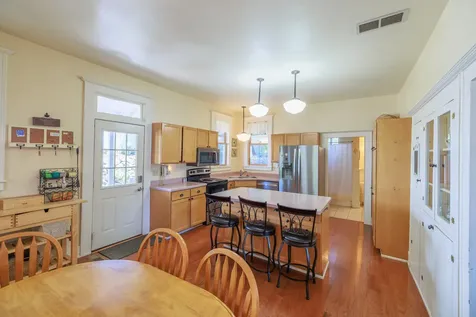 206 Front Street Prairie City OR 97869