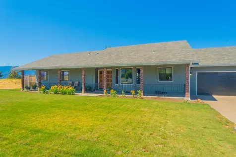1510 N Phoenix Road Medford OR 97504