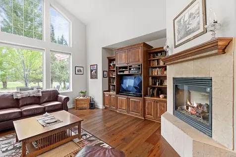 909 Willet Lane Redmond OR 97756