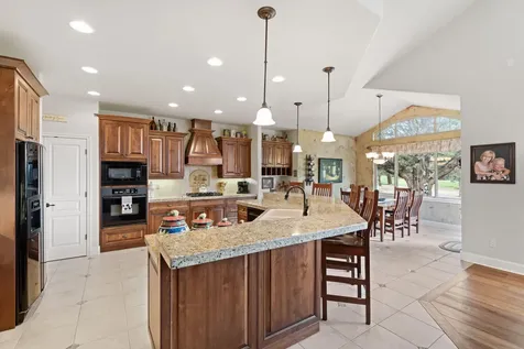 909 Willet Lane Redmond OR 97756