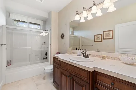 909 Willet Lane Redmond OR 97756