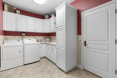 909 Willet Lane Redmond OR 97756