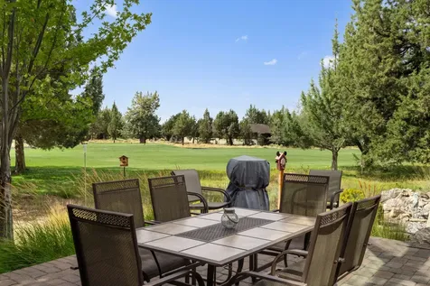 909 Willet Lane Redmond OR 97756