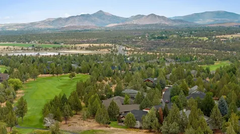 909 Willet Lane Redmond OR 97756
