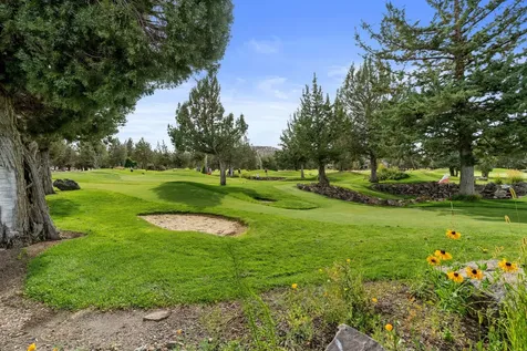 909 Willet Lane Redmond OR 97756