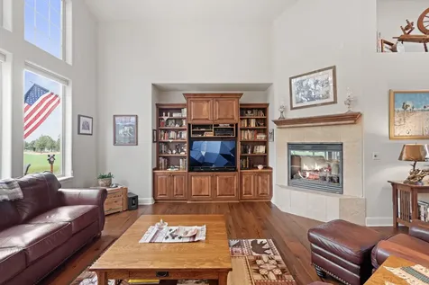 909 Willet Lane Redmond OR 97756