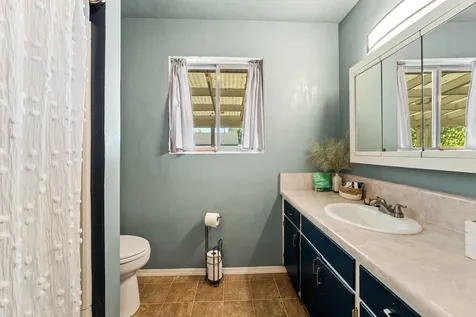 905 SE Fern Street Grants Pass OR 97526