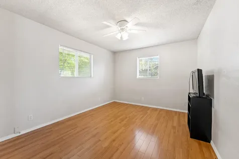 905 SE Fern Street Grants Pass OR 97526